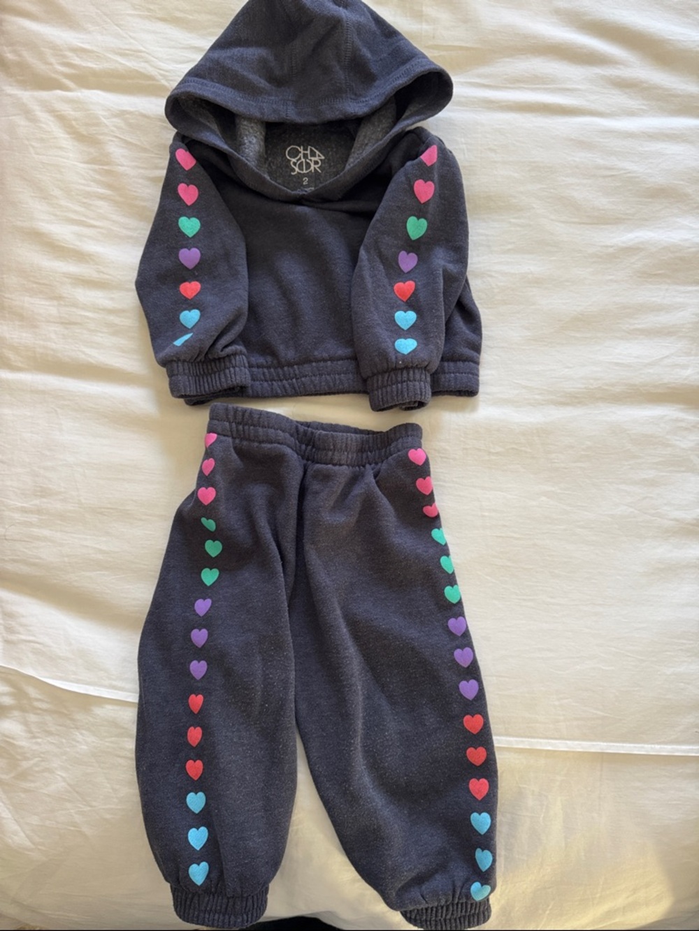 Chaser Charcoal Girls Size 2 Hoodie & Joggers with Rainbow Hearts